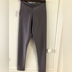NWT- Aritzia TNA tights